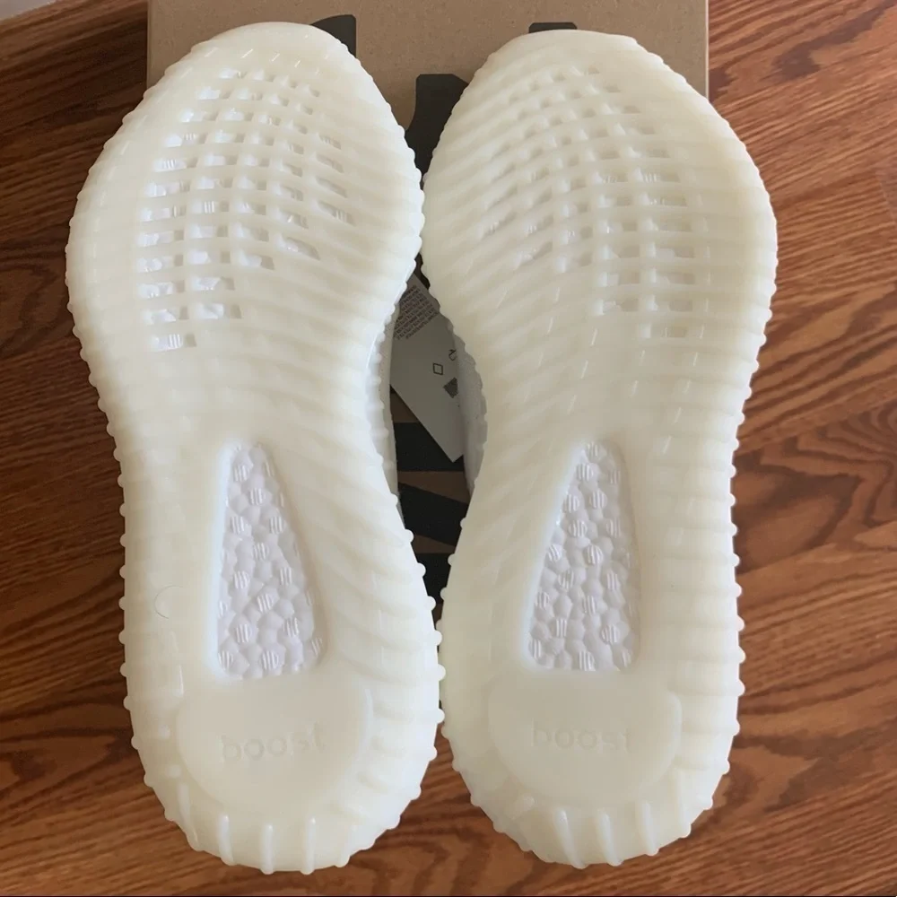YEEZY BOOST Adidas size 11 Men’s 12.5 Women’s Bone 350 V2 shoes sneakers